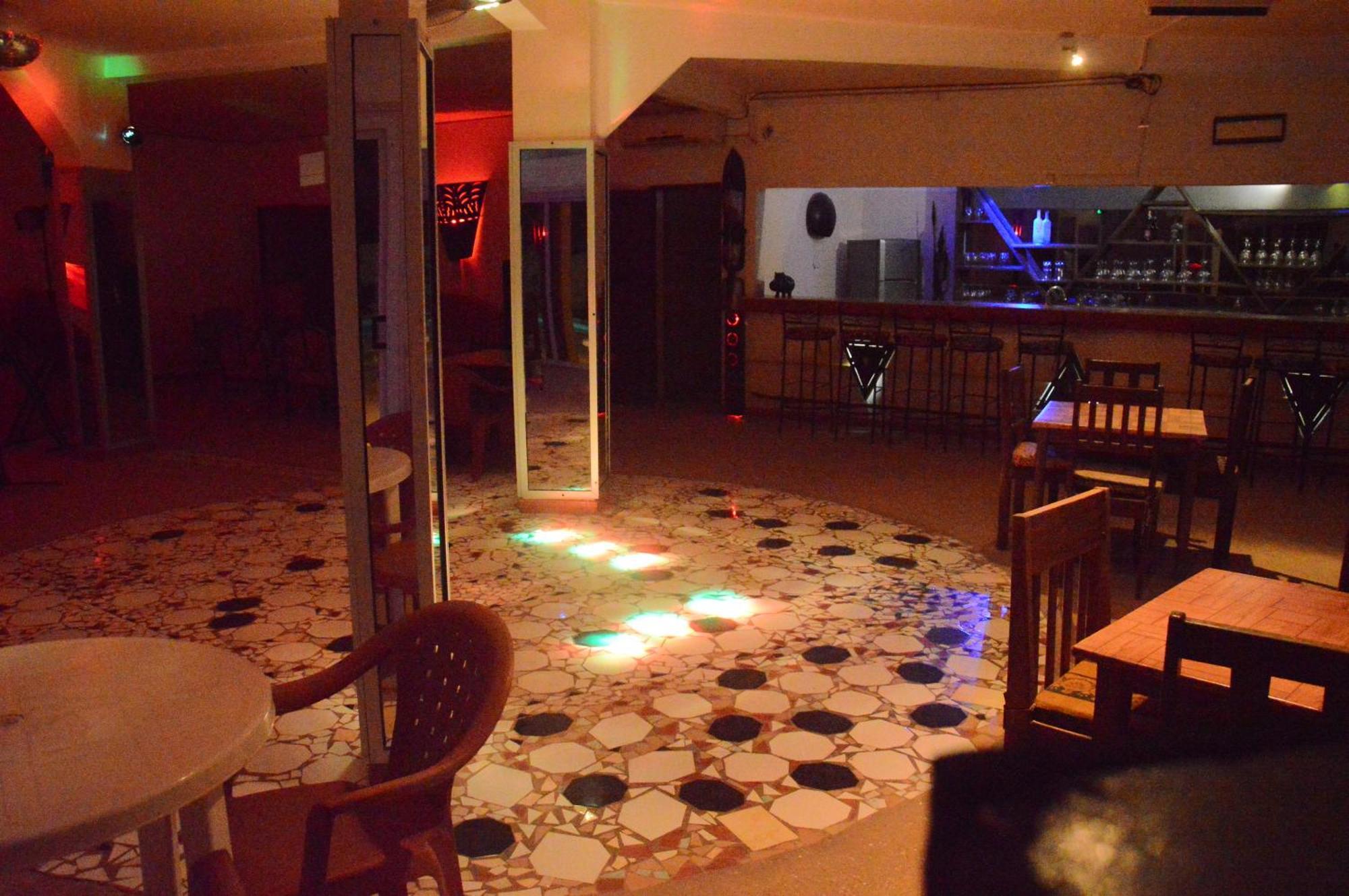Hotel Takana Ngaparou Экстерьер фото